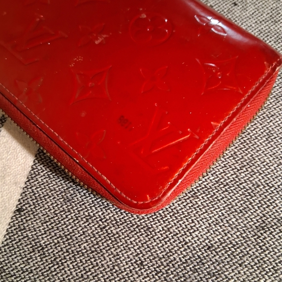 Louis Vuitton Red Embossed Wallet - Picture 8 of 16